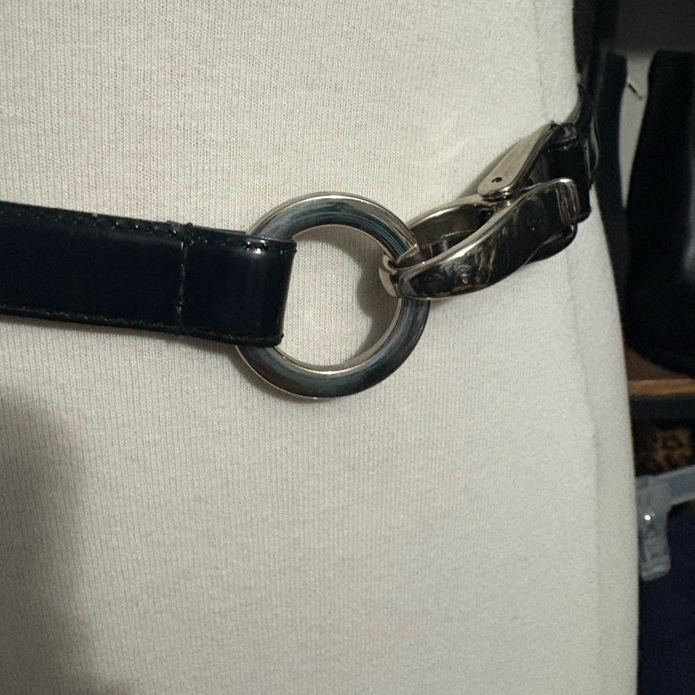 WCM‎ New York Glossy Black Leather Belt with Silver Ring Hook Closure. USA S/M